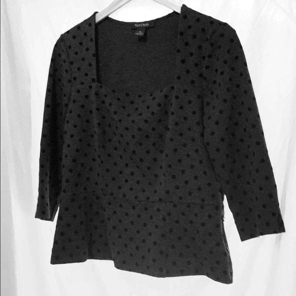 Peplum pull on top. Gray with black velvet dots